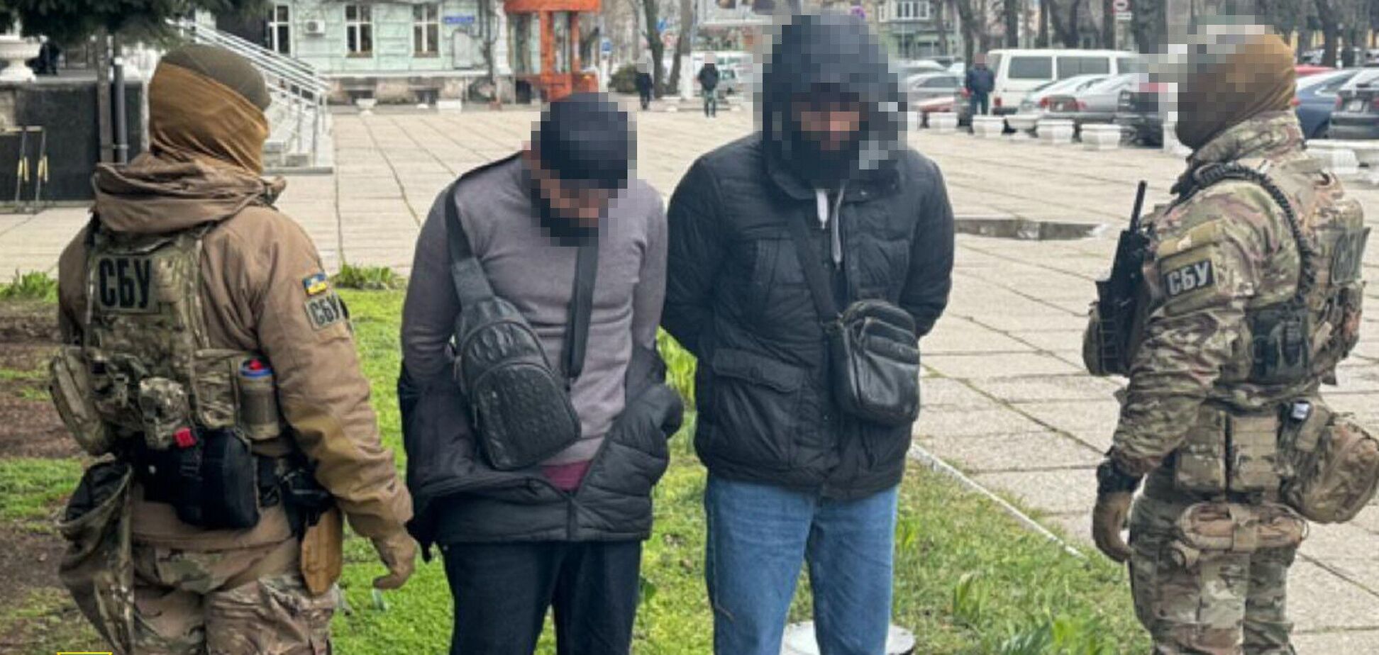 Собирали разведданные: СБУ задержала двух иностранцев-агентов ФСБ, готовивших ракетный удар по штабу Сил обороны в Одесской области. Видео