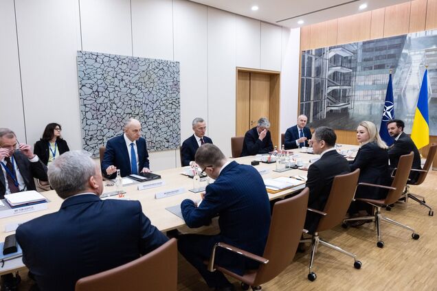 'Не хотел бы портить вечеринку, но нам нужны Patriot': как 75-летие НАТО переросло в обсуждение ПВО для Украины. Все детали