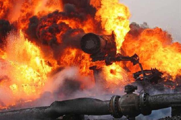 В России горит еще один военный объект: взорван трубопровод. Видео