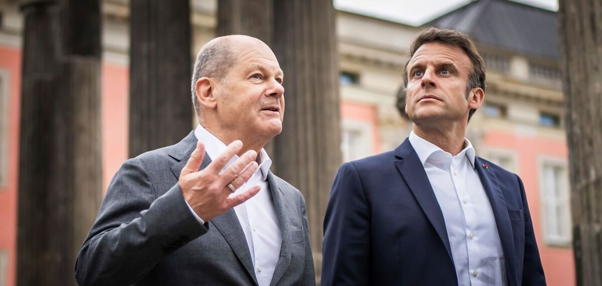 Шольц и Макрон тайно встретятся в Париже перед визитом Си Цзиньпина – Politico
