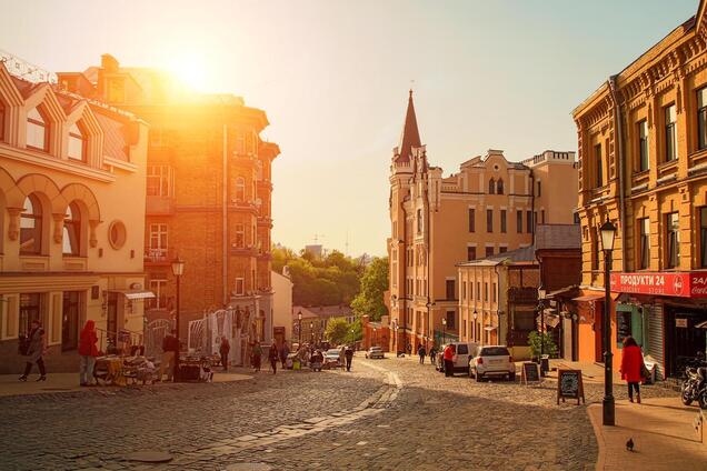 Когда Андреевский спуск станет украинским