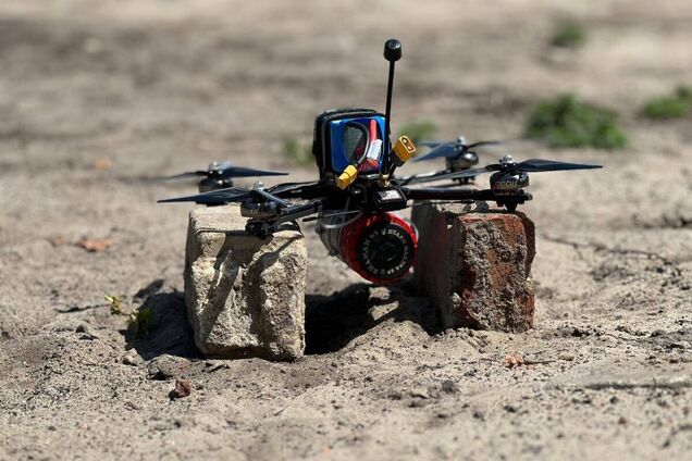 'Очень редкий случай': защитники Украины с помощью дрона поразили российский РСЗО 'Ураган'. Видео