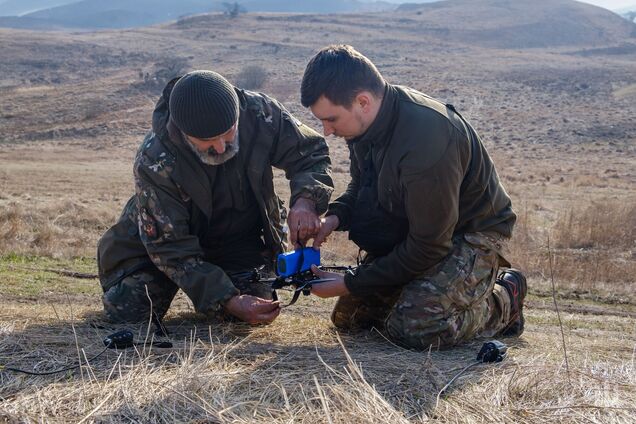 Оккупанты на Лиманском направлении решили пойти в пехотный штурм, но не дошли. Видео