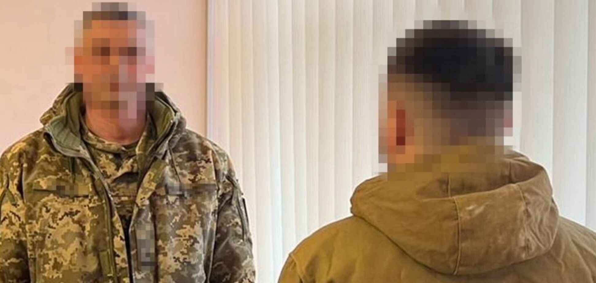 Налагодив 'схему': СБУ викрила в Чернігові голову ВЛК, який за хабарі 'списував' ухилянтів з військового обліку. Фото