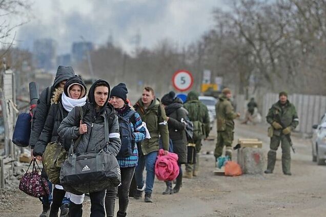Оккупанты принудительно выселяют украинцев из Голой Пристани, Коханов и Гладковки – ЦНС