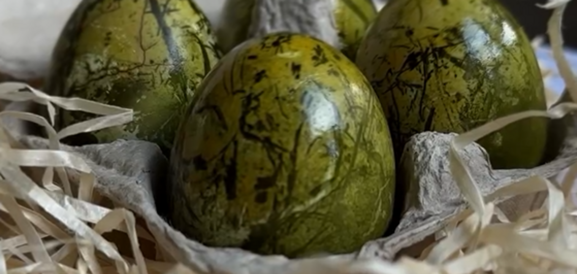 Красивые драконьи яйца на Пасху: чем покрасить, чтобы получился необычный цвет