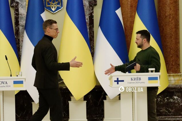 Президент Финляндии: сейчас единственный путь к миру в Украине лежит через поле боя