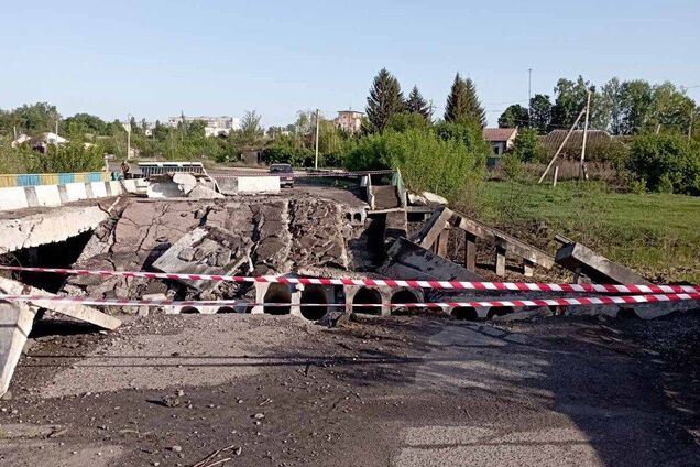 Тривають обстріли, багато влучань у житлові будинки: у патрульній поліції розповіли про обстановку у Вовчанську