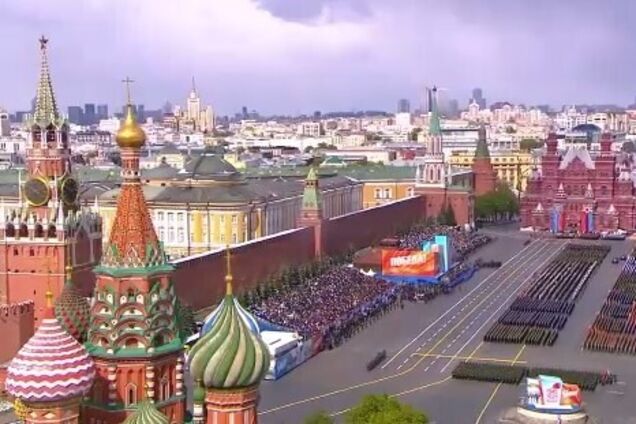 'Розмах' довелося зменшити: розвідка Британії оцінила, як втрати РФ у війні проти України вплинули на парад у Москві