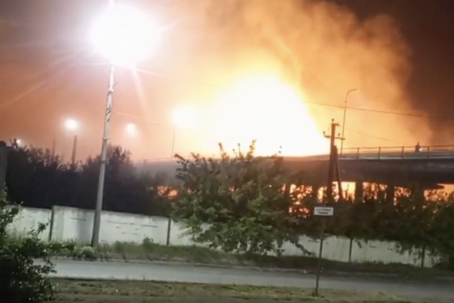 НПЗ на Луганщине посетила 'бавовна': оккупанты сообщают о погибших и раненых. Видео