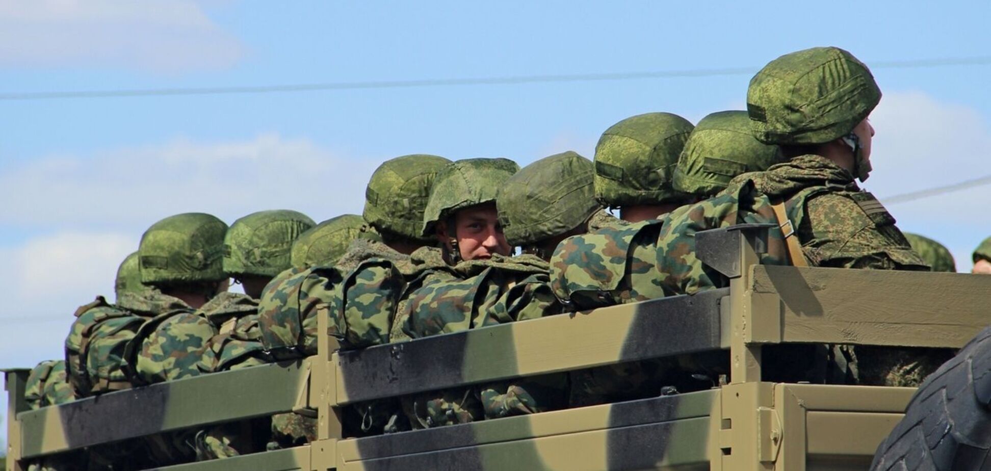 Халява закінчилася: окупант із лайкою поскаржився на нелюдське командування ВС РФ. Відео