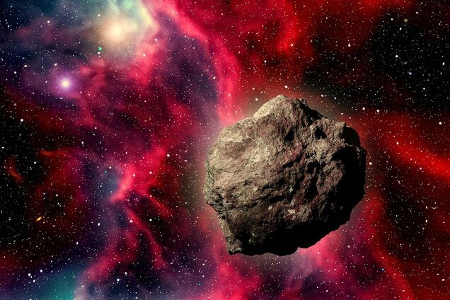 К Земле приближается 107-метровый астероид: стоит ли переживать