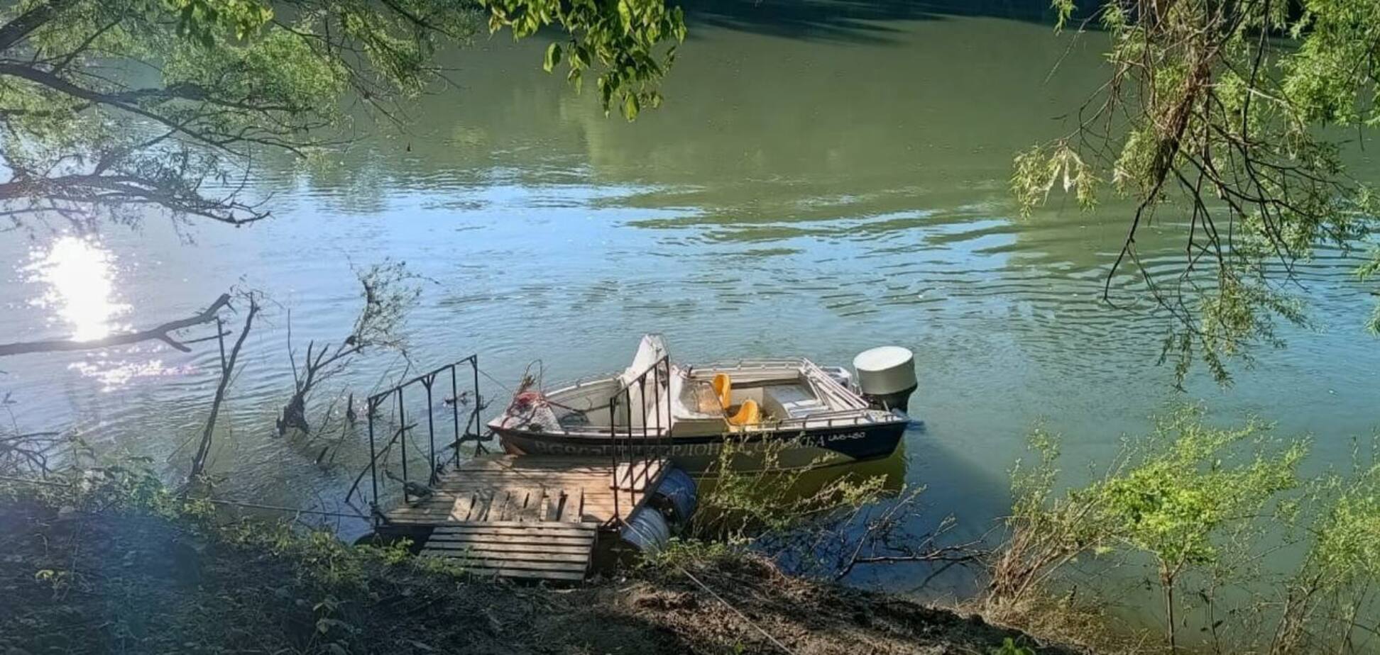 З Тиси витягли тіло мешканця Закарпаття: у ДПСУ розповіли подробиці. Фото і відео