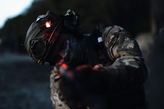 Двух оккупантов ликвидировал сам: нацгвардеец самостоятельно держал позицию против захватчиков в районе Клещиевки. Видео