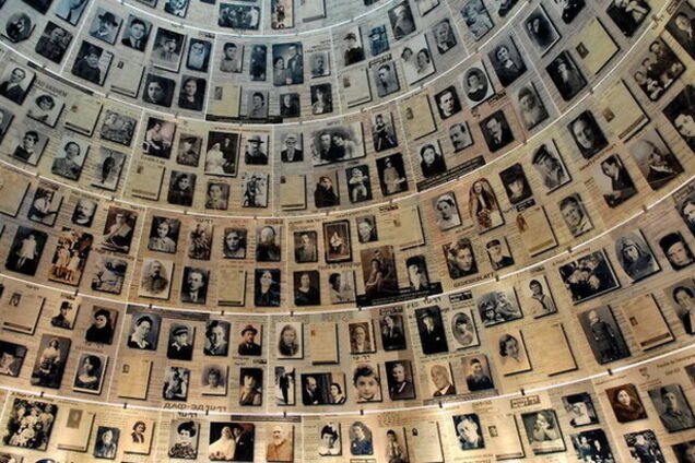 Ризикували собою: Зеленский вшанував  пам’ять українців, які рятували євреїв під час Другої світової війни