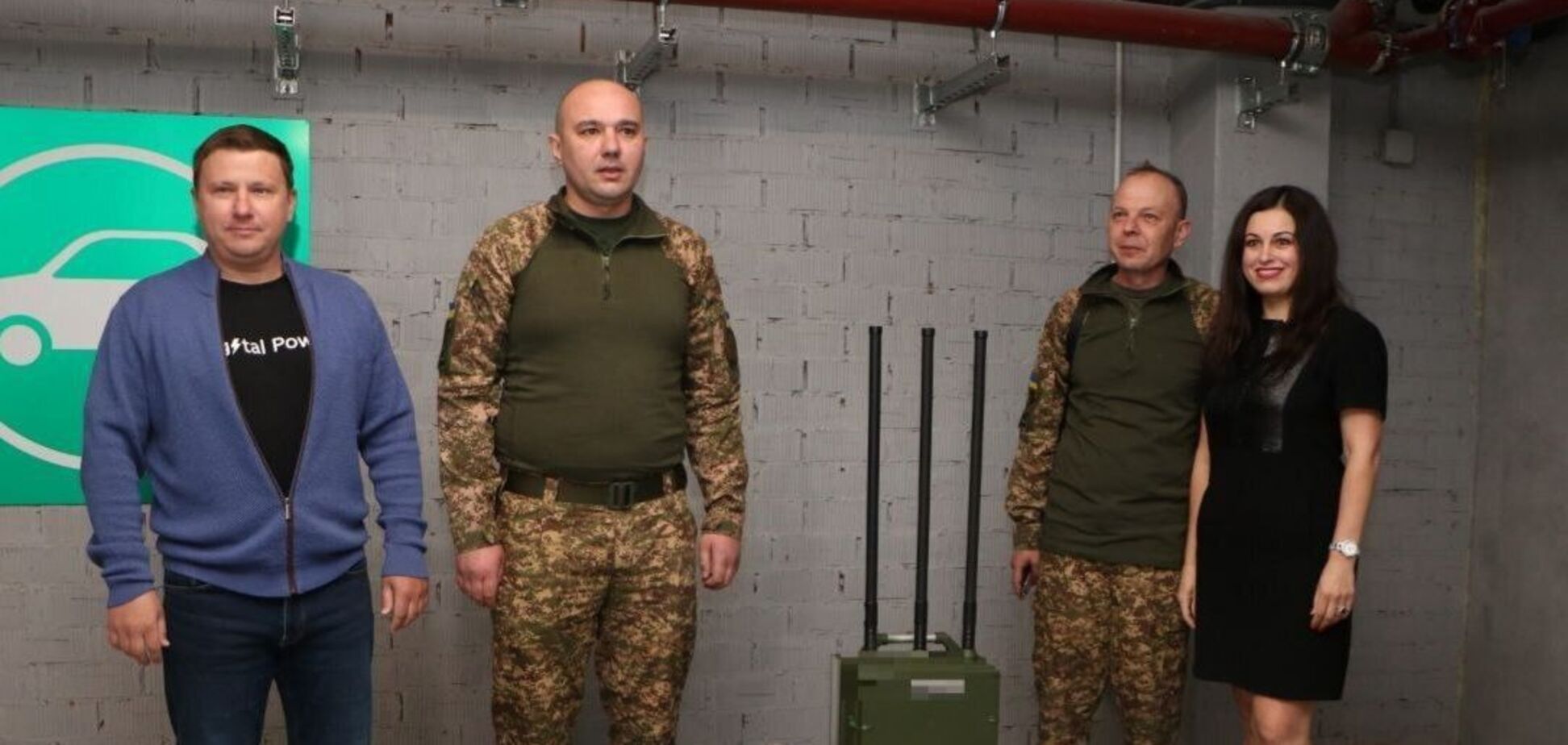 Непомітні для ворога: Дніпро передав захисникам України два унікальні РЕБи