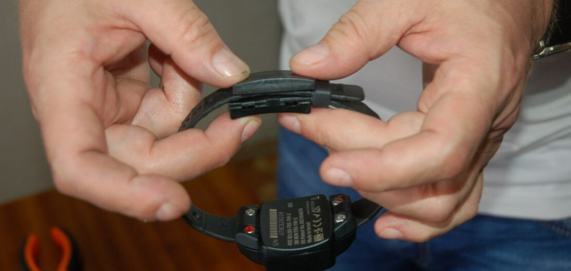 Нацполиция имеет всего 155 исправных электронных браслетов на всю страну, – журналист