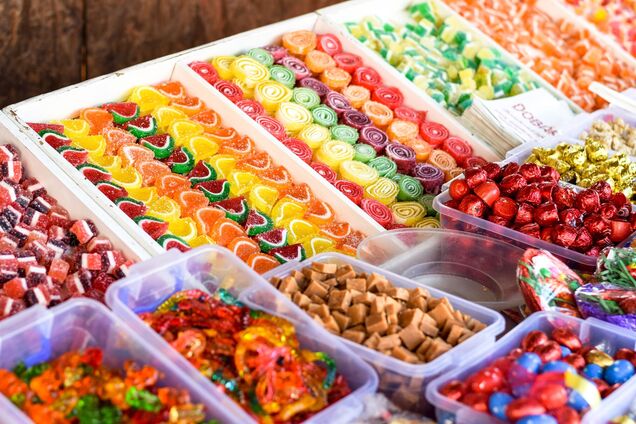 Як зменшити жагу до солодкого: поради, що допоможуть обмежити вживання цукру 

