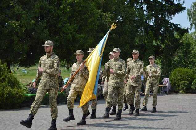 Почему детей в Украине нужно знакомить с военным делом