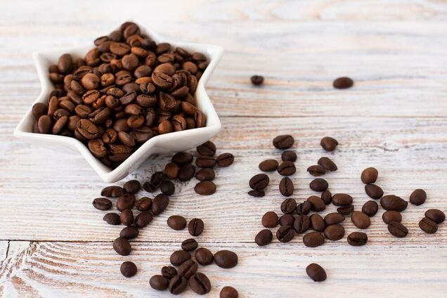 Проти прищів та целюліту: дивовижна здатність кавових зерен