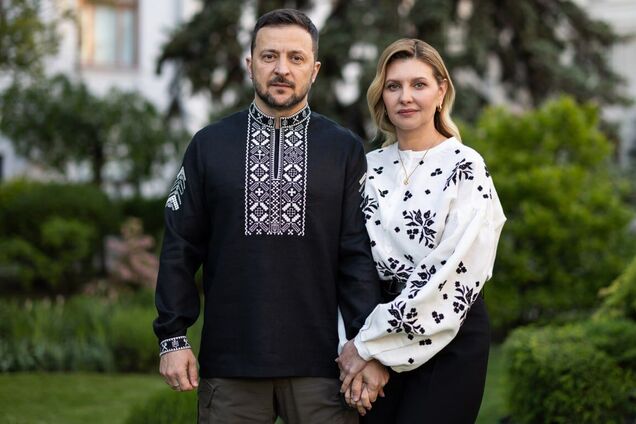 В стиле яворовского платка и с гербами: Зеленские показали свои символические черно-белые вышиванки почти за 15 тысяч гривен. Фото