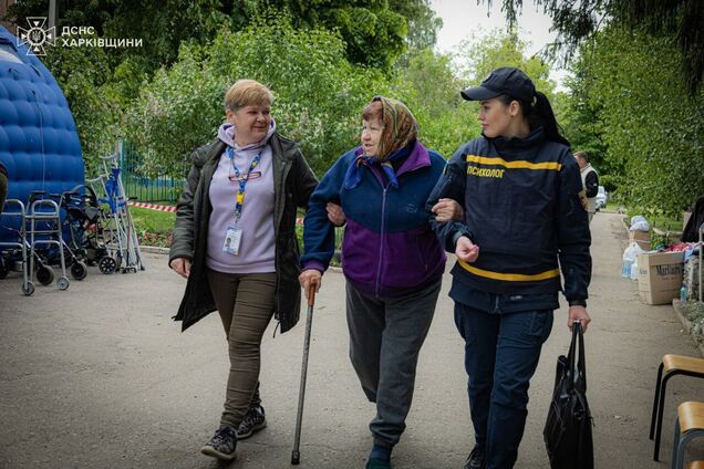 Вивозять під обстрілами: з Харківщини евакуювали майже 9 тисяч жителів. Фото