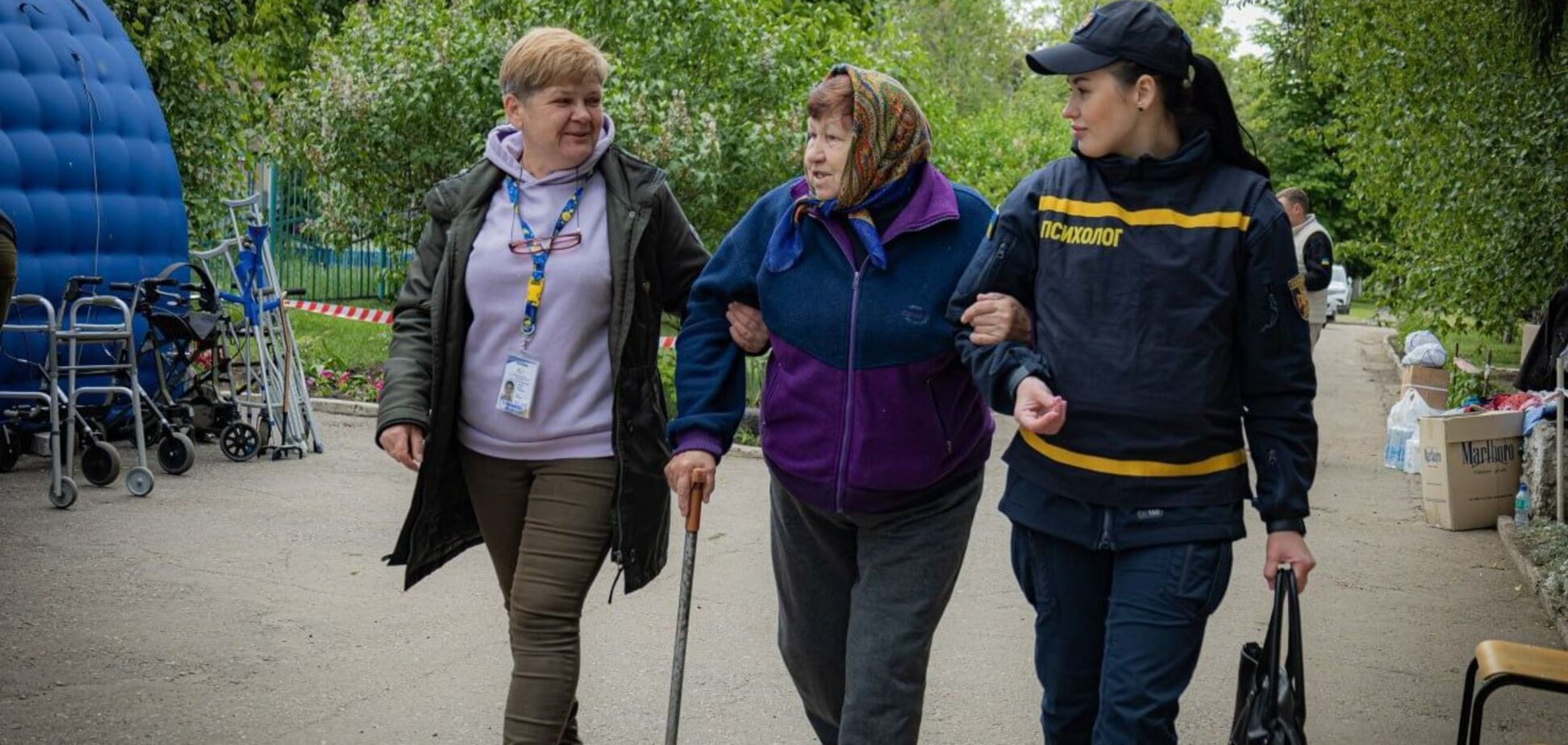 Вывозят под обстрелами: из Харьковской области эвакуировали почти 9 тысяч жителей. Фото