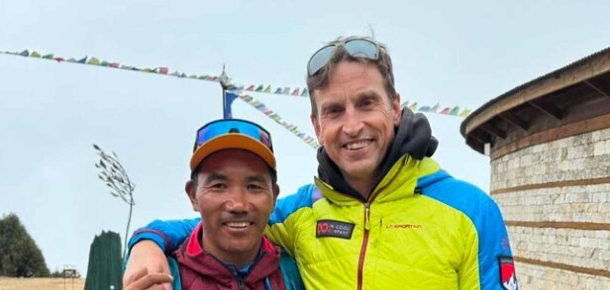 Непальский и британский альпинисты побили свои рекорды успешных восхождений на Эверест. Фото