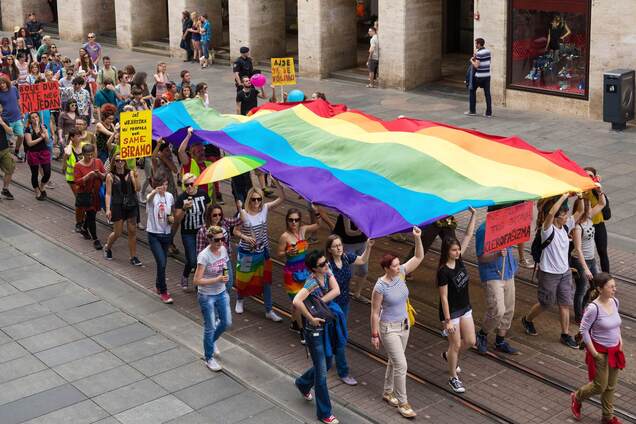 США предупреждают о возможных нападениях на прайды ЛГБТ по всему миру