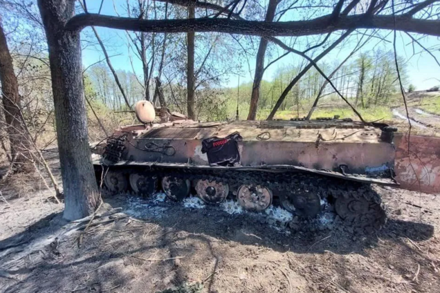 На окупантів чекає лише смерть: захисники України показали, як знищують техніку та живу силу ворога на Донеччині. Відео