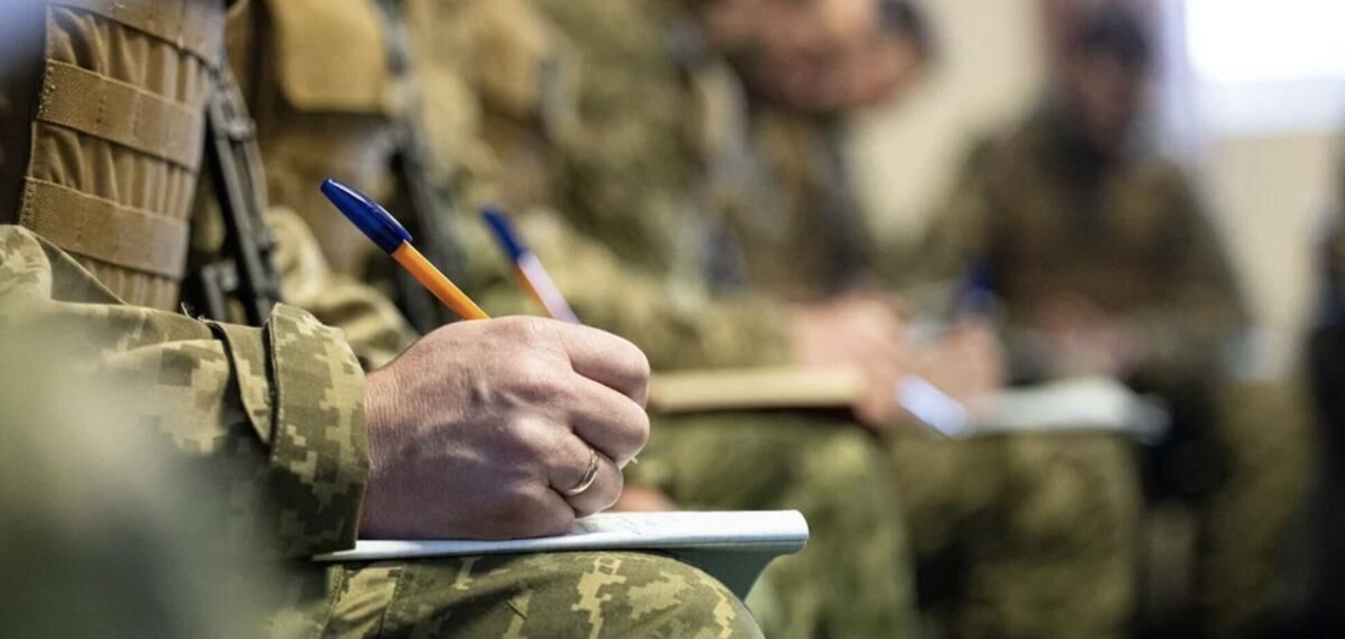 Повестки будут вручать круглосуточно и в любых местах: что нужно знать