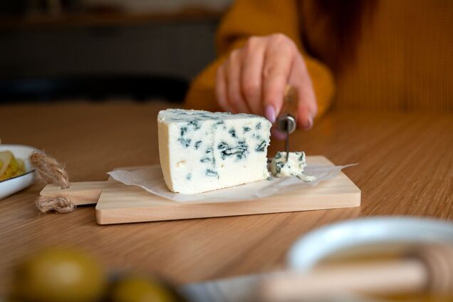 Польза голубого сыра для здоровья