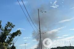 У Києві спалахнули одразу дві пожежі: стовп чорного диму видно з іншого берега Дніпра. Фото і відео