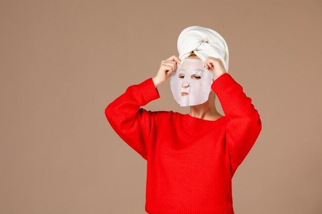 Переваги тканинної маски: чому вони незамінні для догляду за шкірою