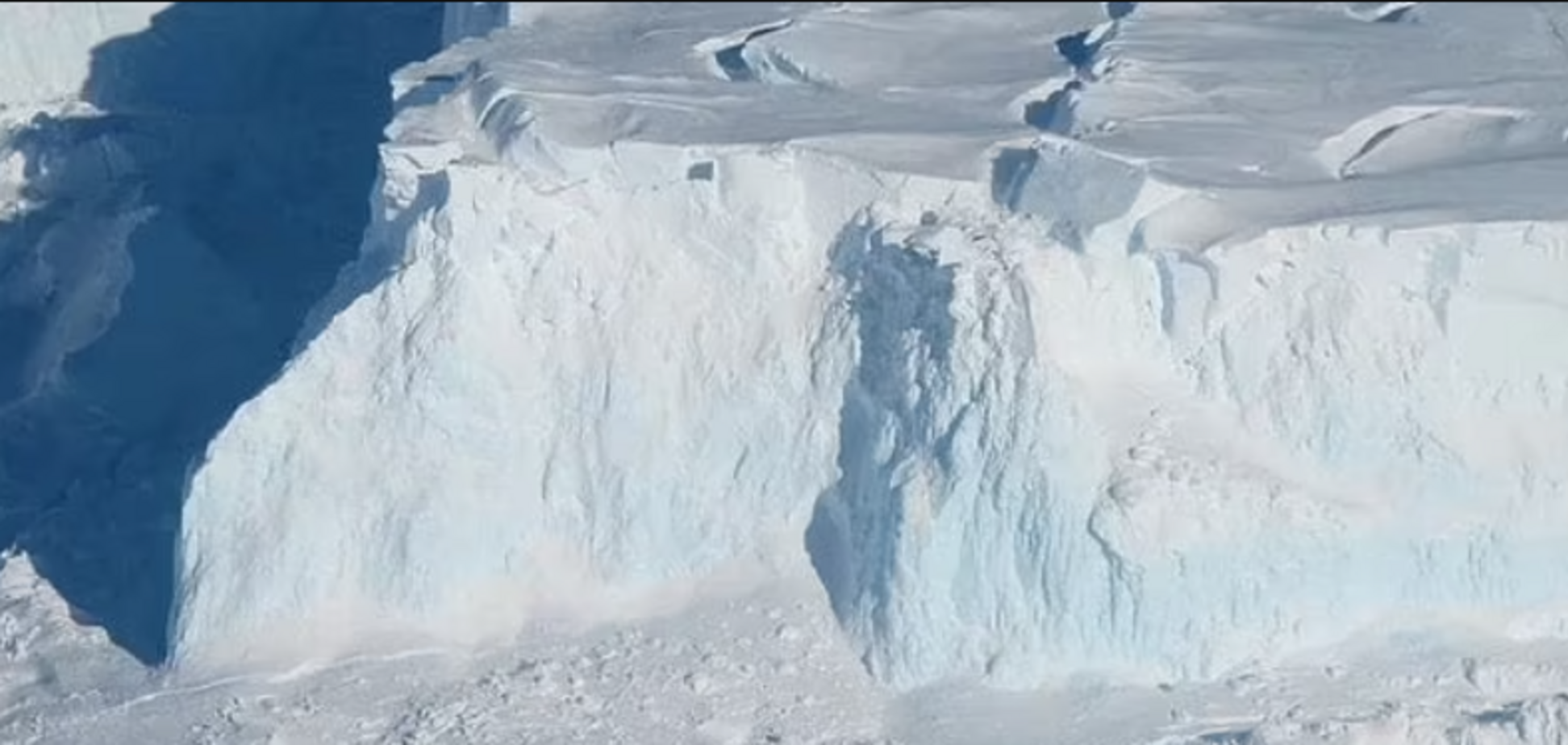 'Ледник Судного дня' в Антарктиде тает гораздо быстрее, чем считалось ранее: ученые объяснили угрозу для мира