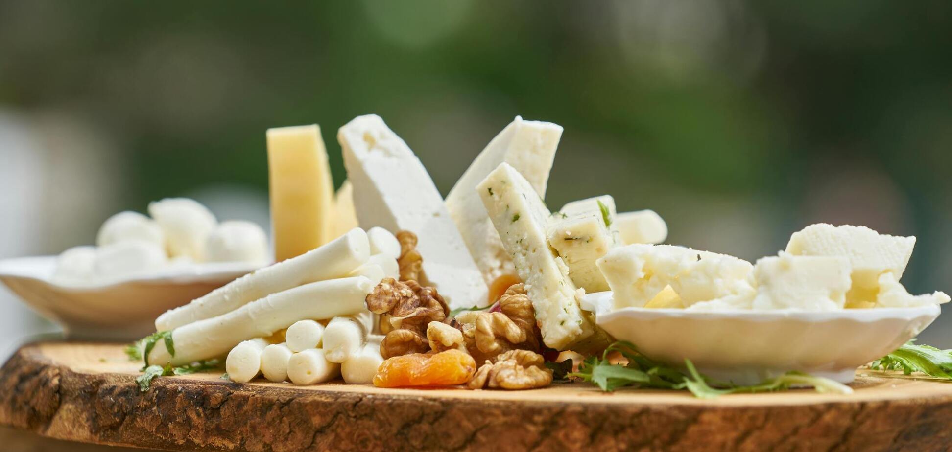 10 найкращих нежирних сирів для схуднення: за і проти знежирених продуктів