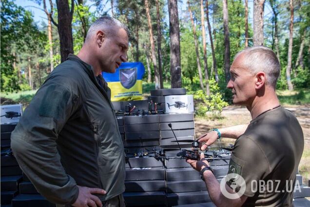 Кличко передал бойцам помощь от Киева