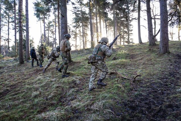 Триває бій на лівобережжі Дніпра, ворог активізувався на Краматорському напрямку – Генштаб