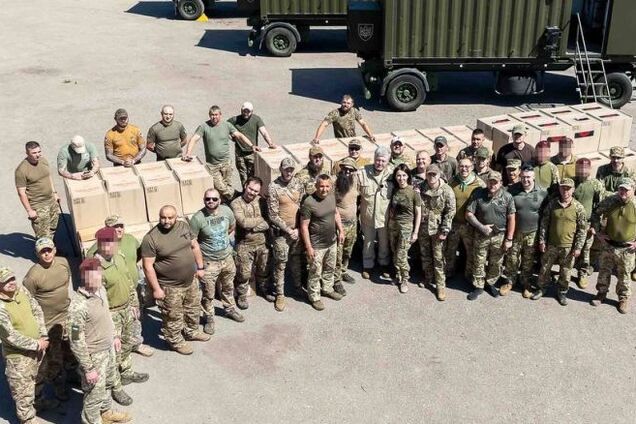 Стало известно, куда Порошенко привез две тысячи дронов