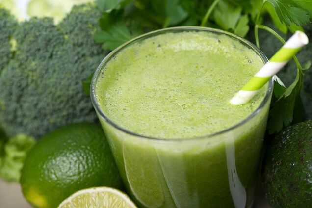 Смузі із зеленої капусти кале: ідеальний баланс пікантності й солодкості для вашого здоров'я