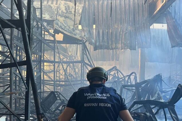 Внаслідок удару РФ по 'Епіцентру' загинуло 18 осіб, ще двоє залишаються зниклими безвісти. Фото