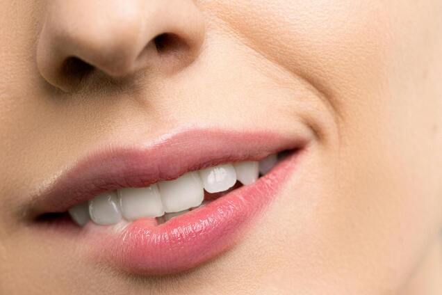 Мягкие и розовые губы: попробуйте домашние средства, чтобы получить желаемый результат