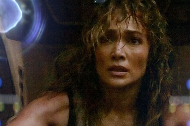 Поклонники Netflix раскритиковали новый фильм Дженнифер Лопес: что не так с 'Атласом' и почему его назвали 'мусором'