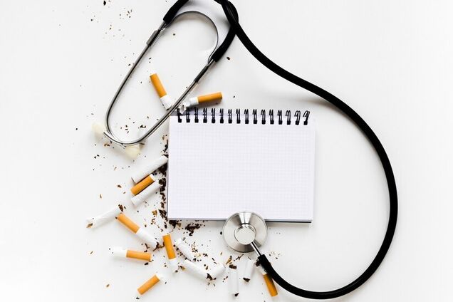 Консультант уряду Сполученого Королівства Клайв Бейтс: 'Уряд має впроваджувати бездимну продукцію в боротьбі з курінням' 
