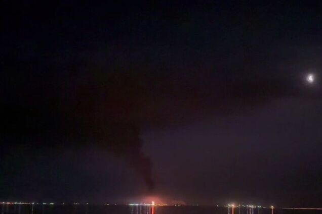 В Краснодарском крае горела нефтебаза, повреждены цистерны. Все подробности, фото и видео