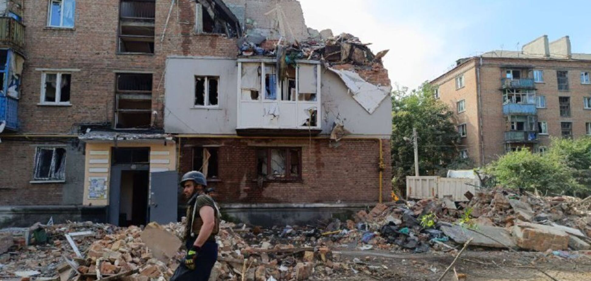 Почему разрешение Байдена использовать американское оружие по целям в РФ не решит проблему уничтожения Харькова