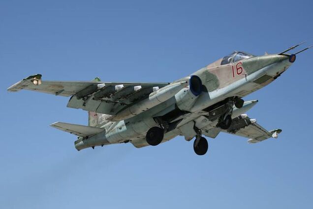 Украинские военные сбили вражеский Су-25: подробности озвучил президент