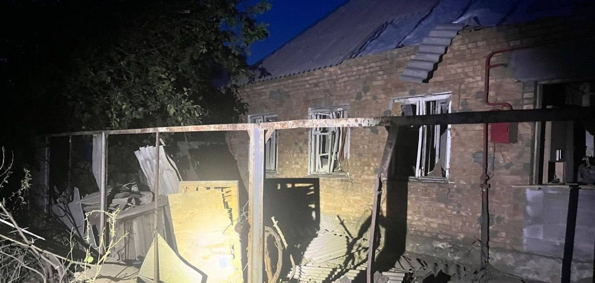 Войска РФ в пасхальную ночь ударили дронами по Днепру: повреждена инфраструктура