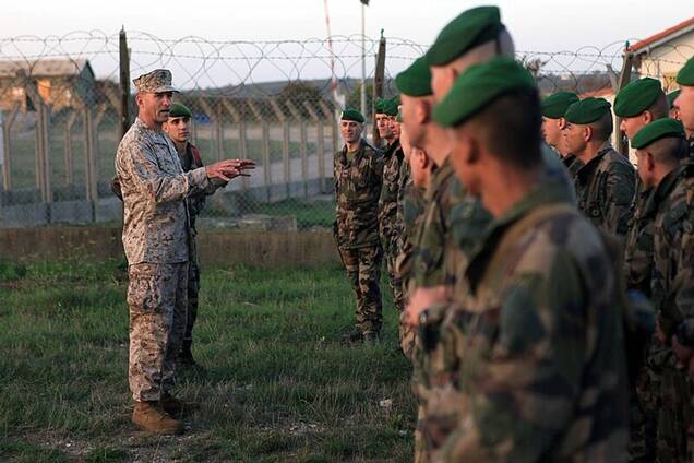 Что стоит за фейком об отправке в Украину 100 военных из Франции и кому выгодны такие 'вбросы': разъяснение