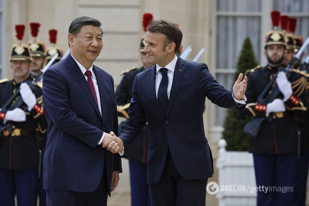 Китай пообіцяв не постачати зброю Росії: Макрон та Сі Цзіньпін провели переговори у Парижі
